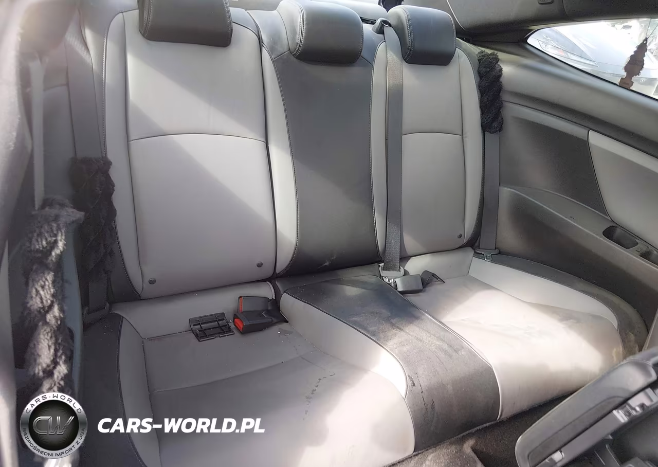 2017 Honda Civic Touring VIN:2HGFC3B93HH354165 - 8