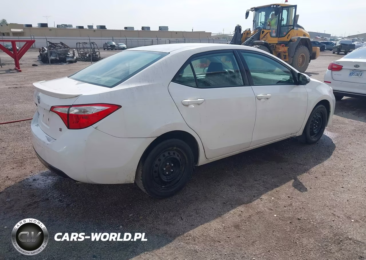 2014 Toyota Corolla S VIN:5YFBURHE6EP126717 - 4