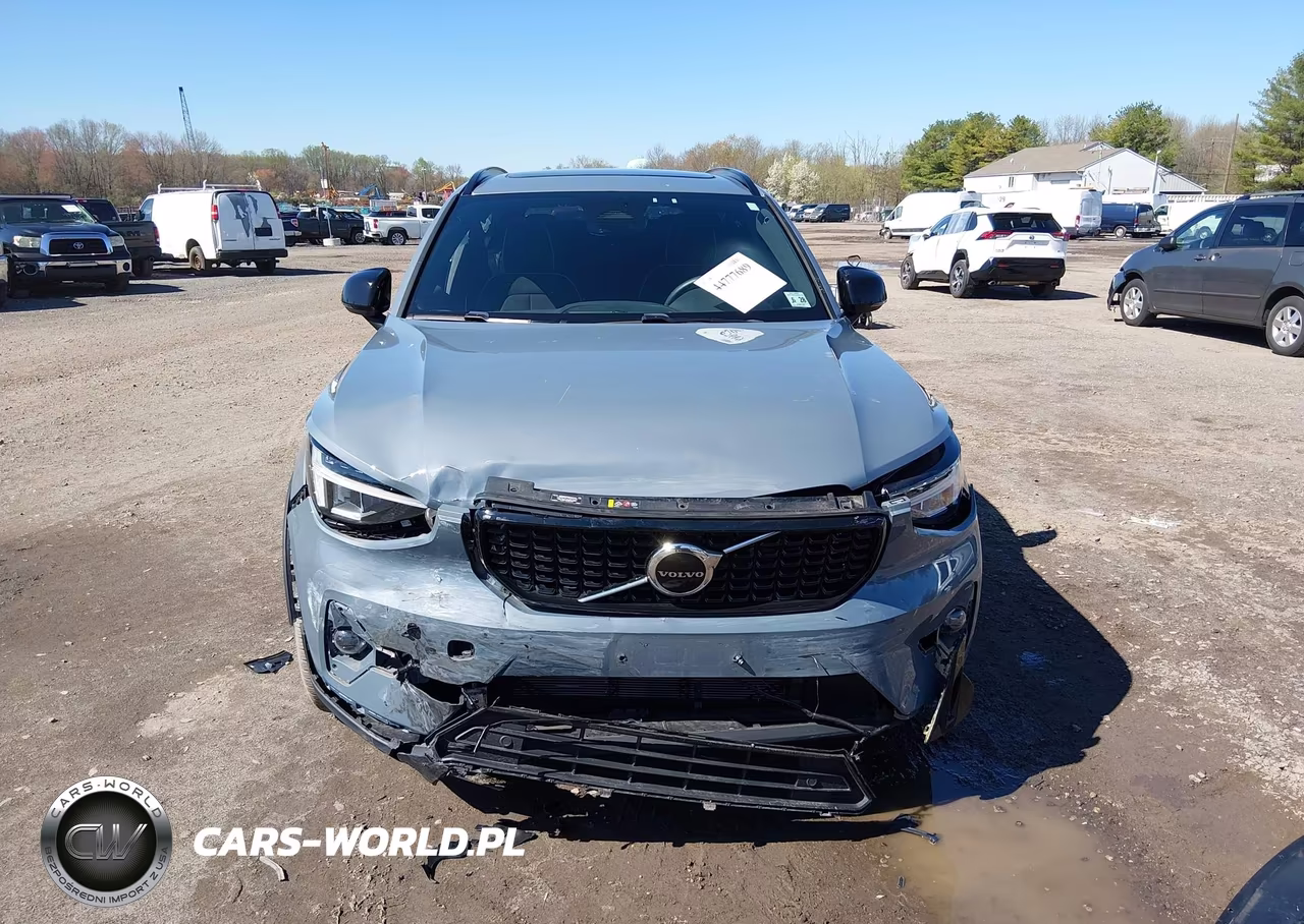 2023 Volvo Xc40 B5 Plus Dark Theme VIN:YV4L12UWXP2114104 - 12