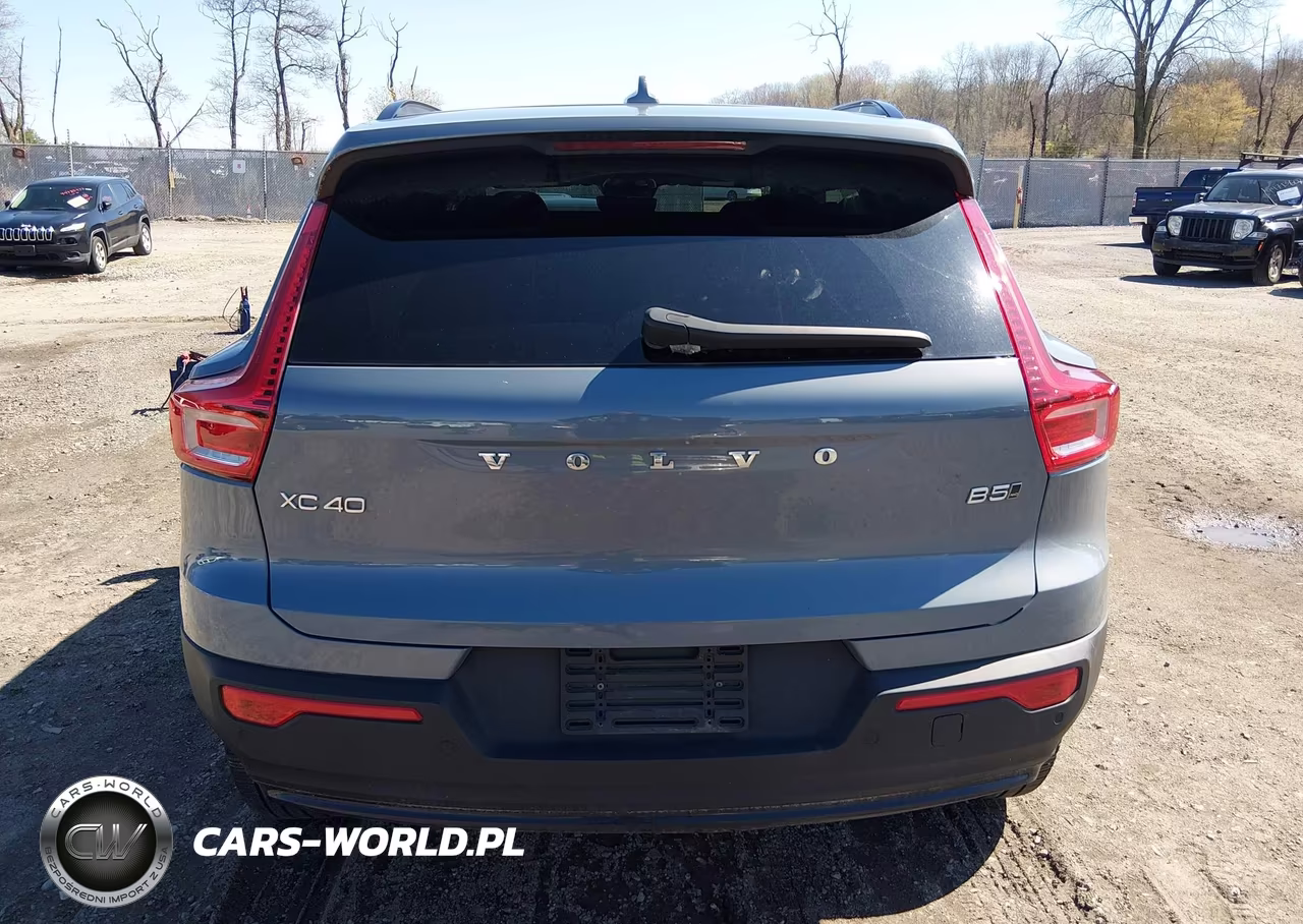 2023 Volvo Xc40 B5 Plus Dark Theme VIN:YV4L12UWXP2114104 - 16