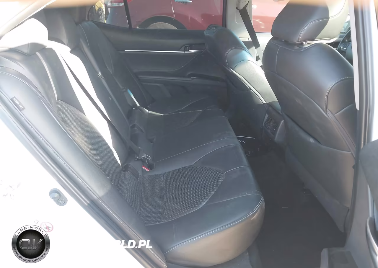 2018 Toyota Camry Xse VIN:4T1B61HK3JU116656 - 8