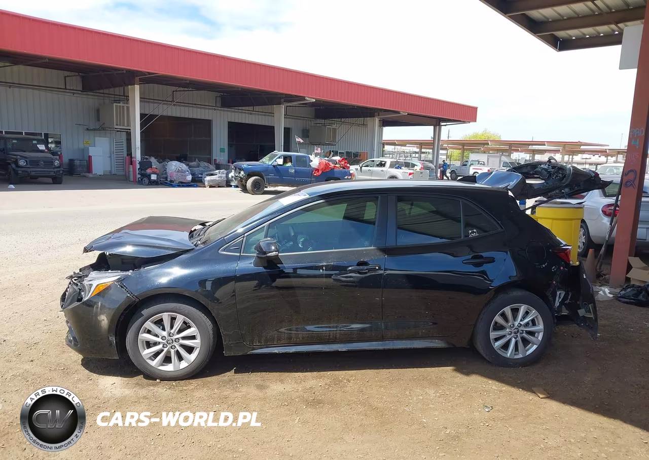 2025 Toyota Corolla Se VIN:JTND4MBE3S3243496 - 14