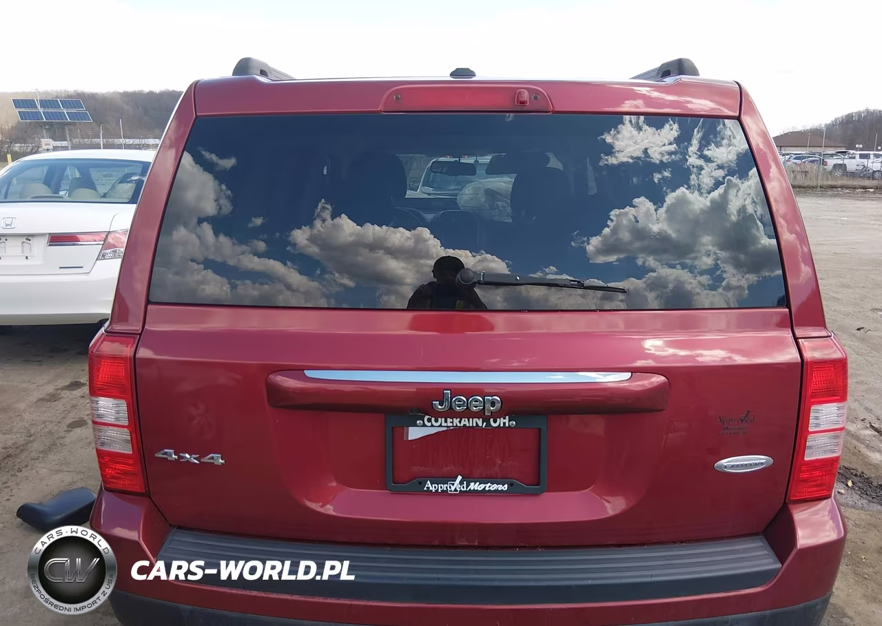 2016 Jeep Patriot Latitude VIN:1C4NJRFB5GD627828 - 16