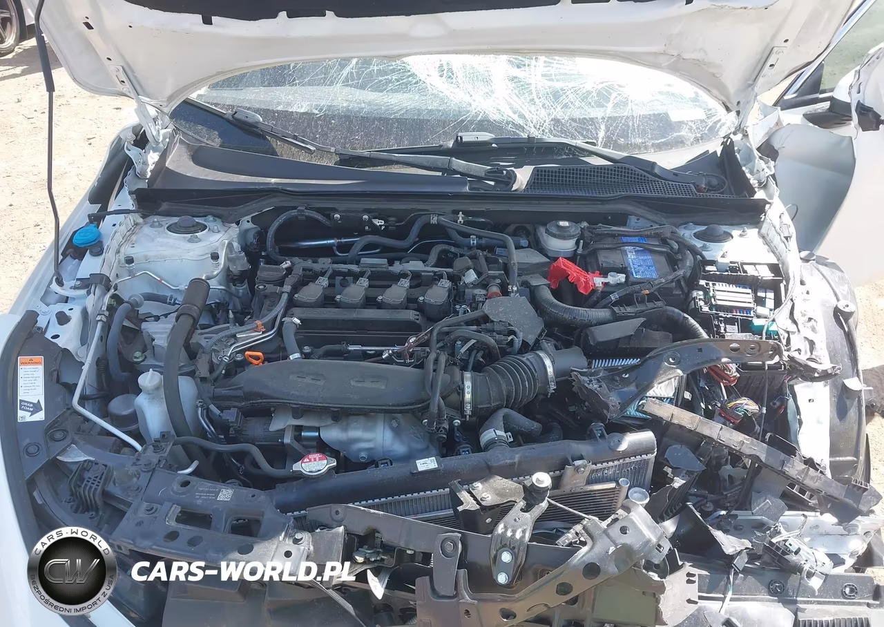 2024 Honda Civic Touring VIN:2HGFE1F95RH332470 - 10