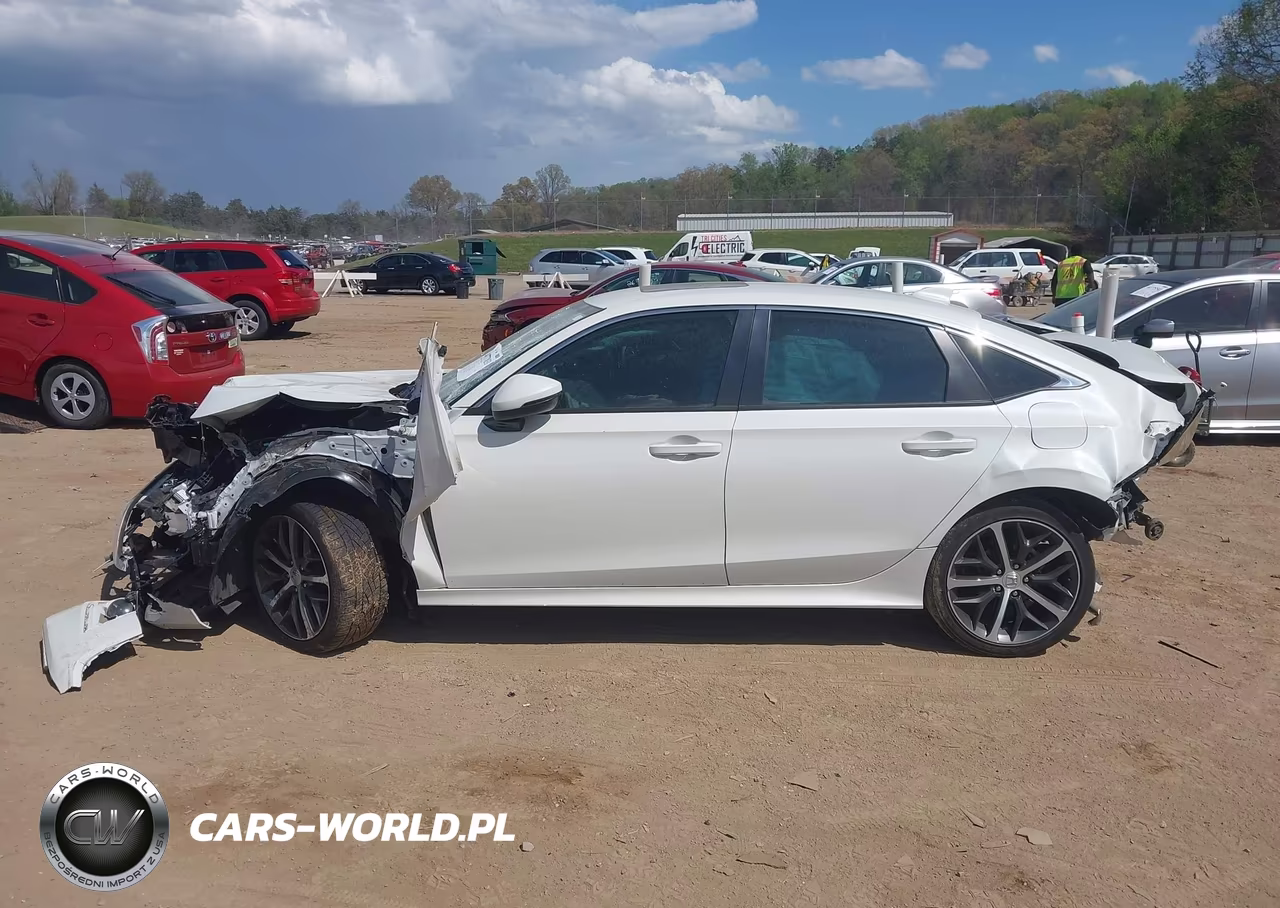2024 Honda Civic Touring VIN:2HGFE1F95RH332470 - 14