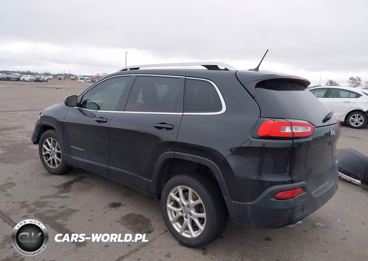 2014 Jeep Cherokee Latitude VIN:1C4PJLCS7EW212862 - 3
