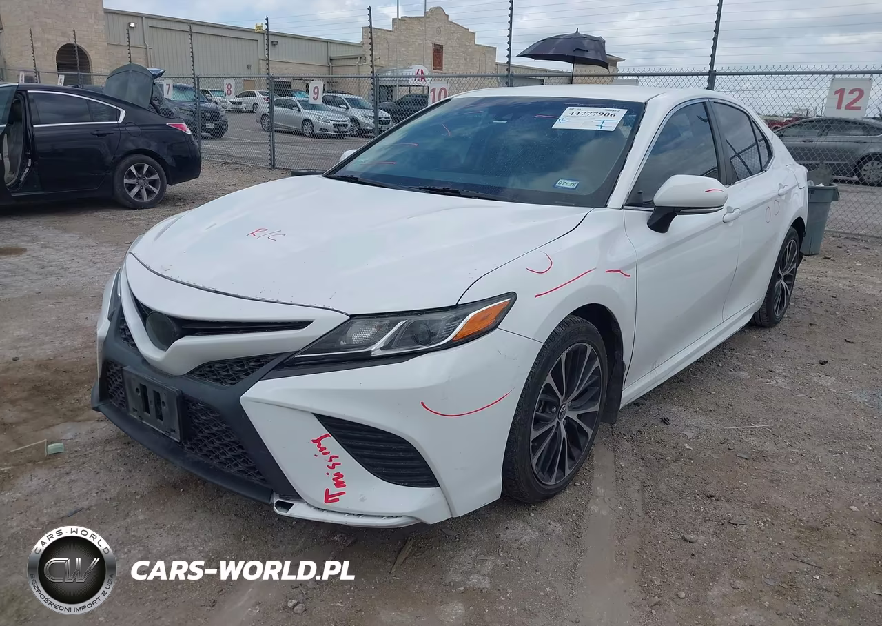 2018 Toyota Camry Se VIN:4T1B11HK1JU594945 - 2