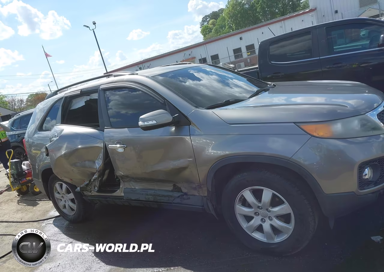 2012 Kia Sorento Lx VIN:5XYKT4A60CG260875 - 13