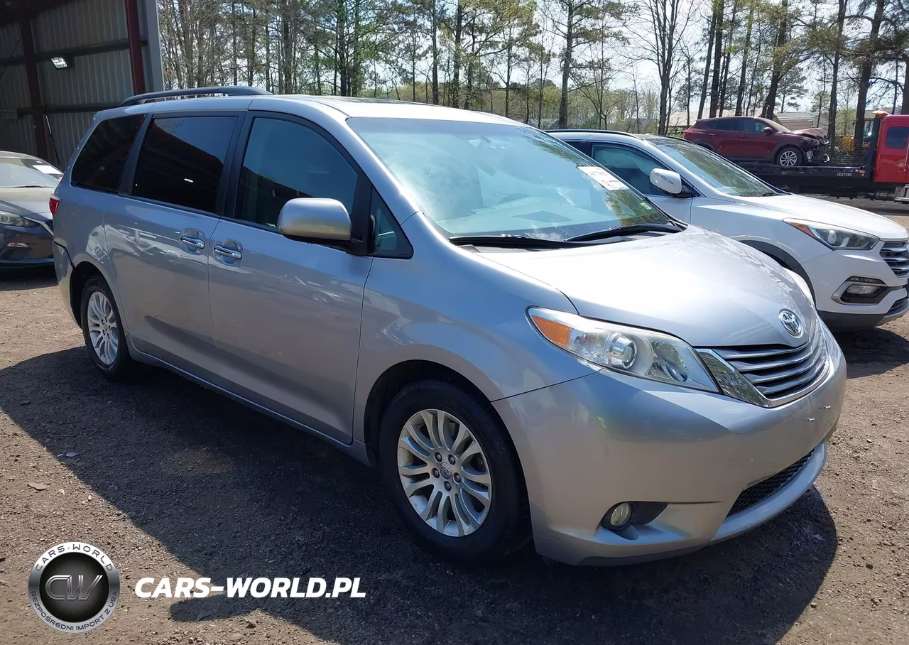 2017 Toyota Sienna Xle Premium 8 Passenger