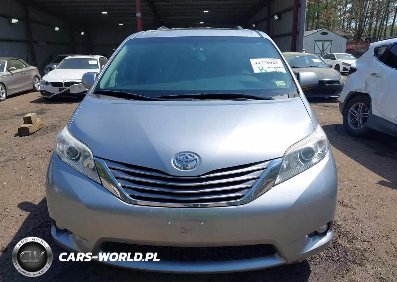 2017 Toyota Sienna Xle Premium 8 Passenger VIN:5TDYZ3DC2HS779215 - 12