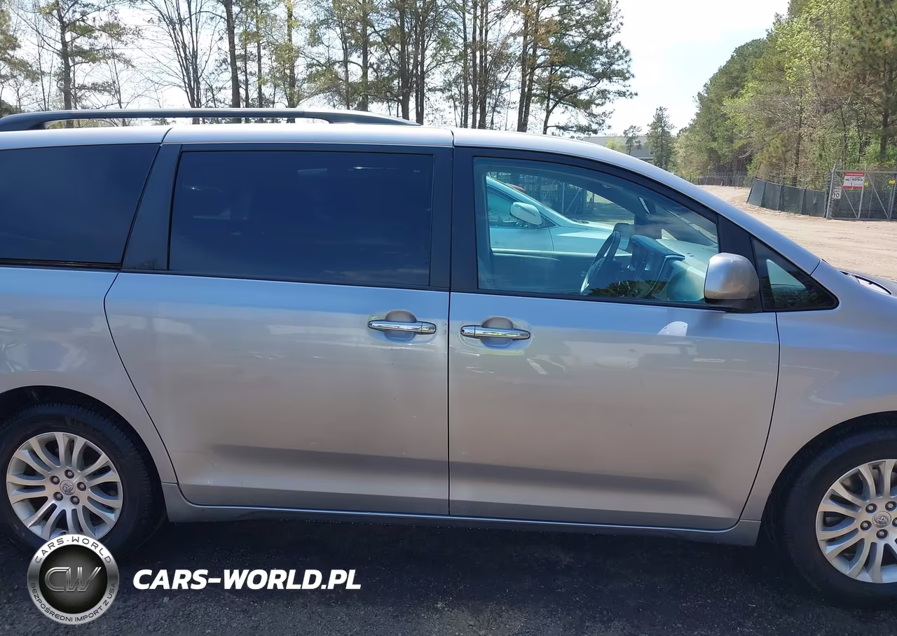 2017 Toyota Sienna Xle Premium 8 Passenger VIN:5TDYZ3DC2HS779215 - 13
