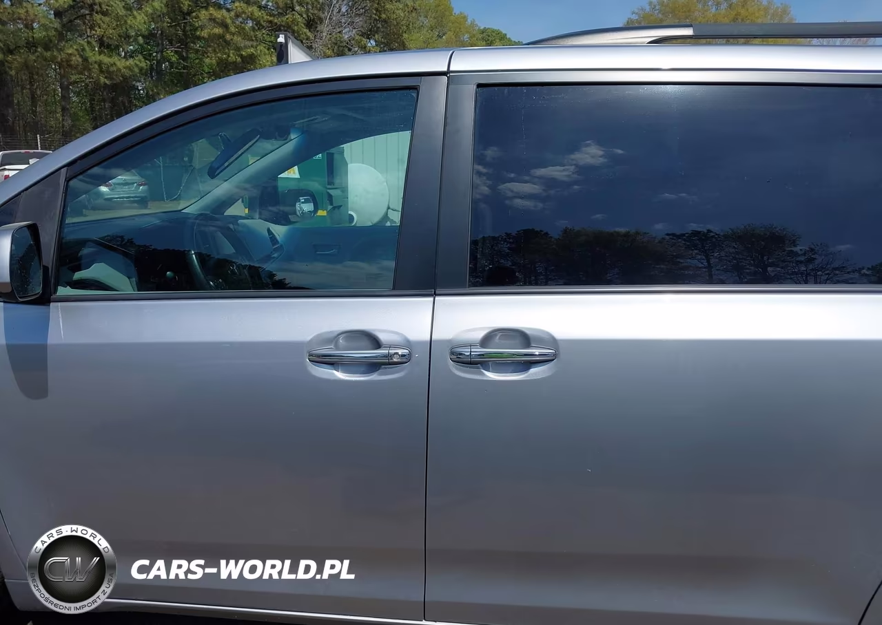 2017 Toyota Sienna Xle Premium 8 Passenger VIN:5TDYZ3DC2HS779215 - 14