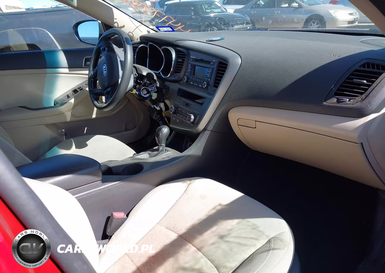 2012 Kia Optima Lx VIN:5XXGM4A70CG044668 - 5