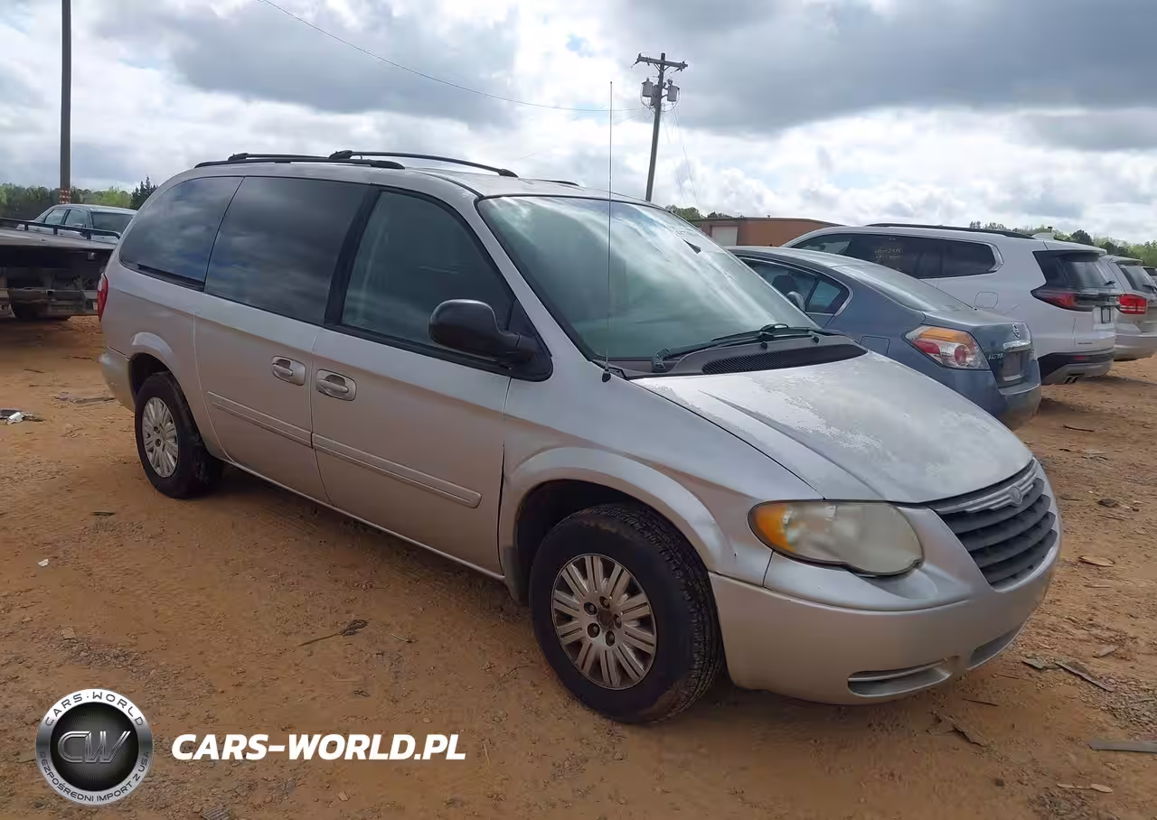 2006 Chrysler Town & Country Lx