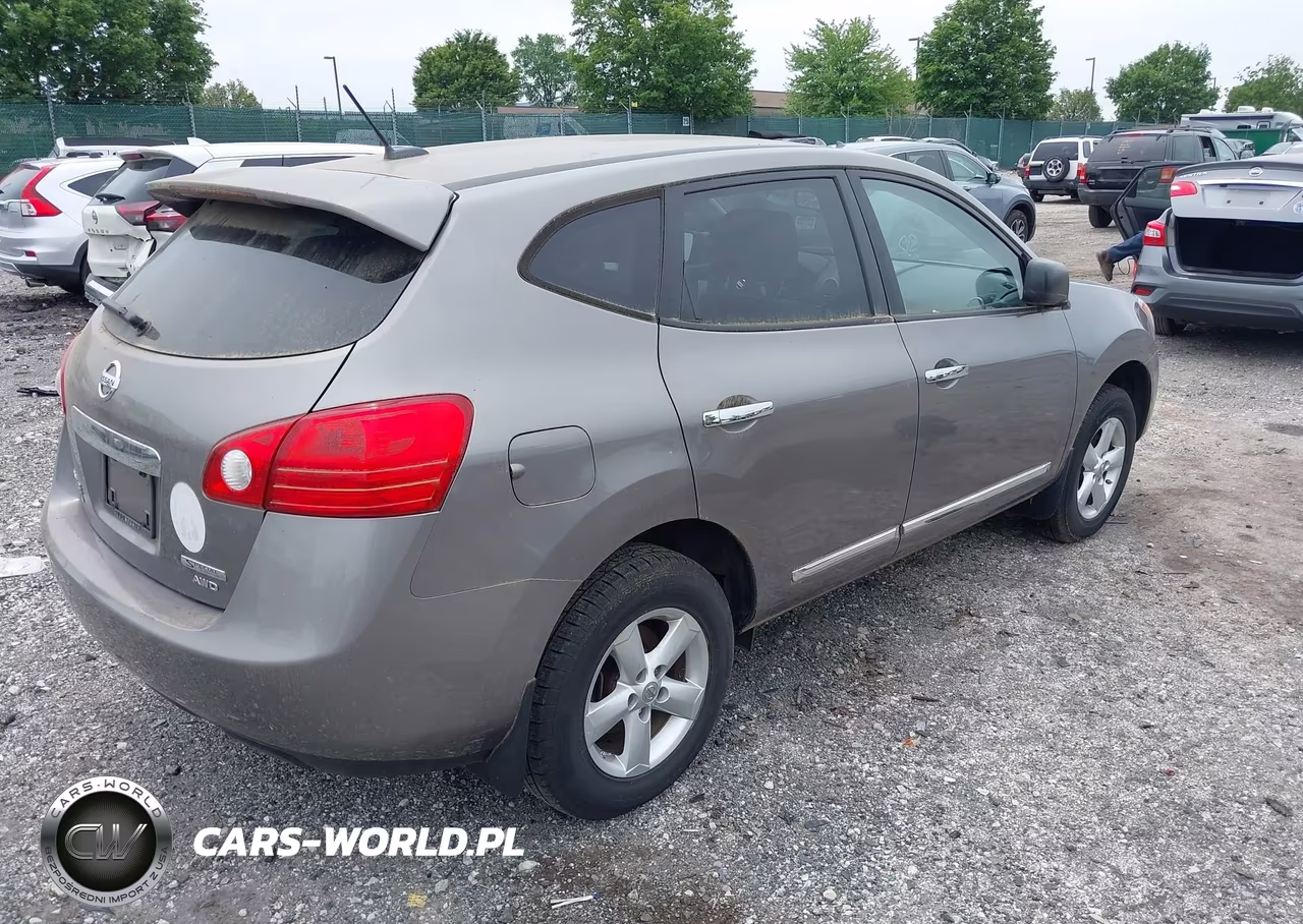 2012 Nissan Rogue S VIN:JN8AS5MV5CW395896 - 4
