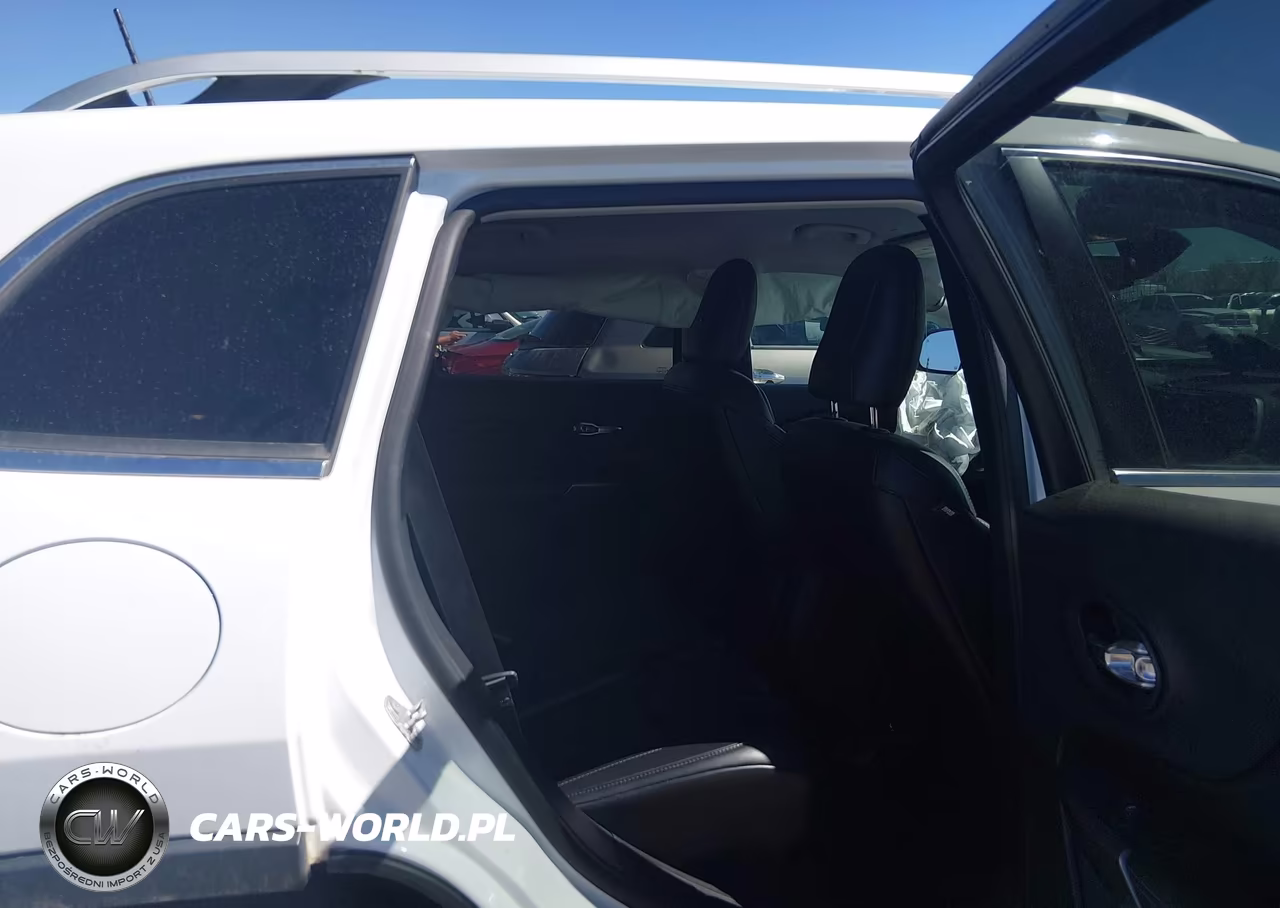 2020 Jeep Cherokee Limited 4X4 VIN:1C4PJMDXXLD588934 - 8