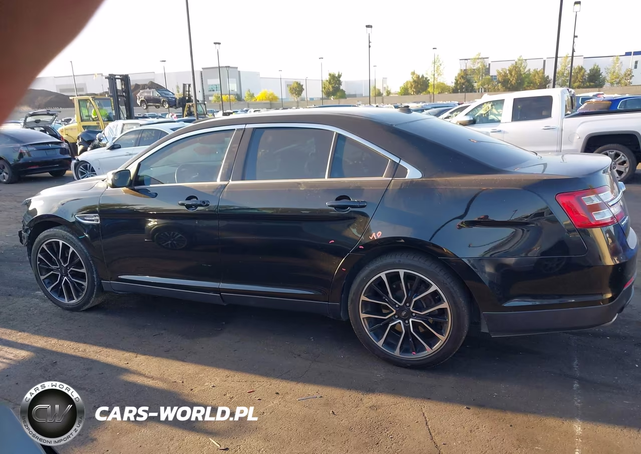 2018 Ford Taurus Sel VIN:1FAHP2E8XJG127944 - 15