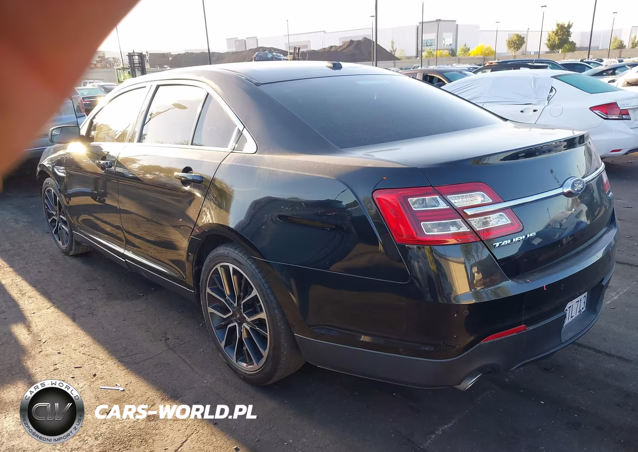2018 Ford Taurus Sel VIN:1FAHP2E8XJG127944 - 3