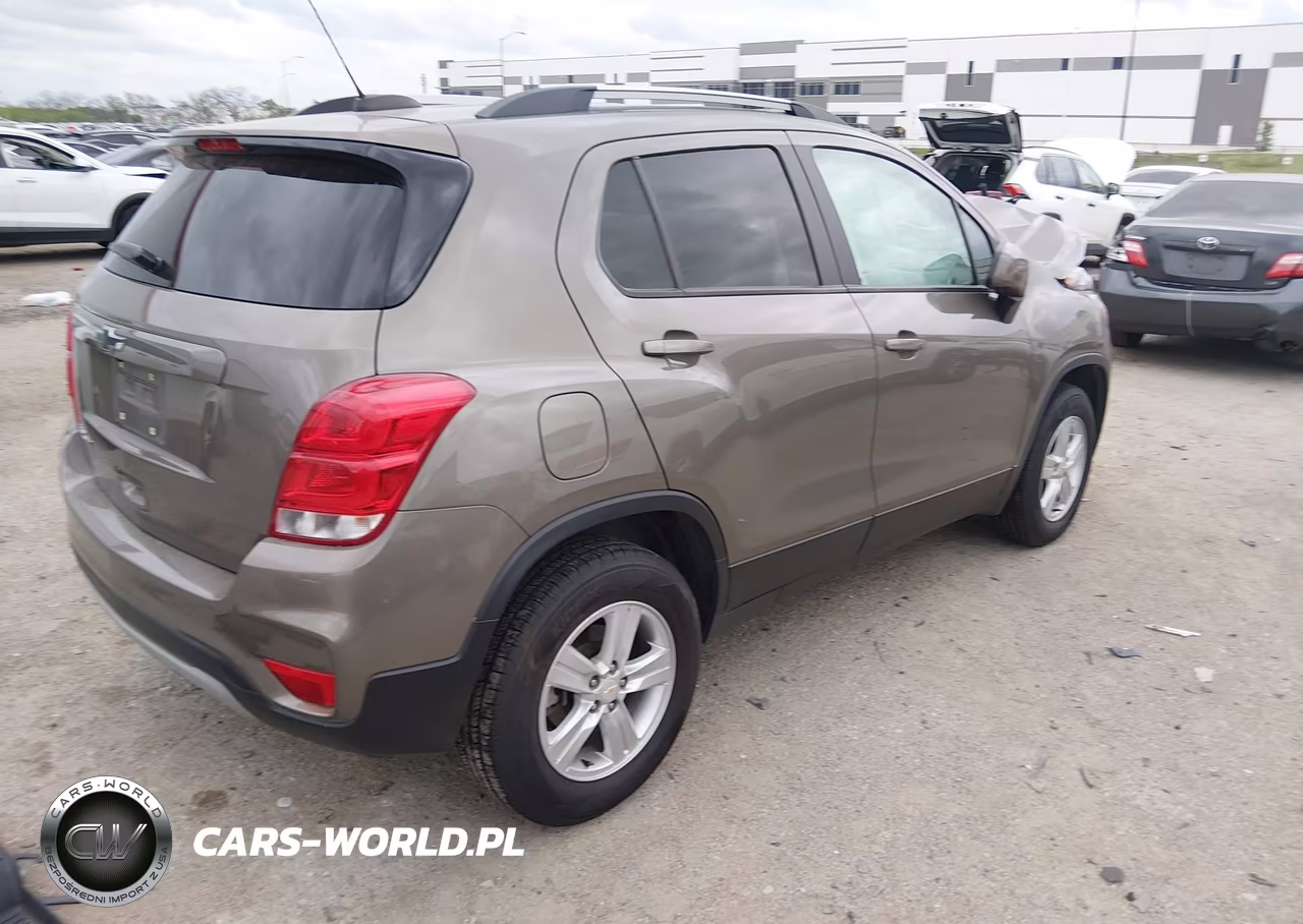 2021 Chevrolet Trax Awd Lt VIN:KL7CJPSB6MB319184 - 4