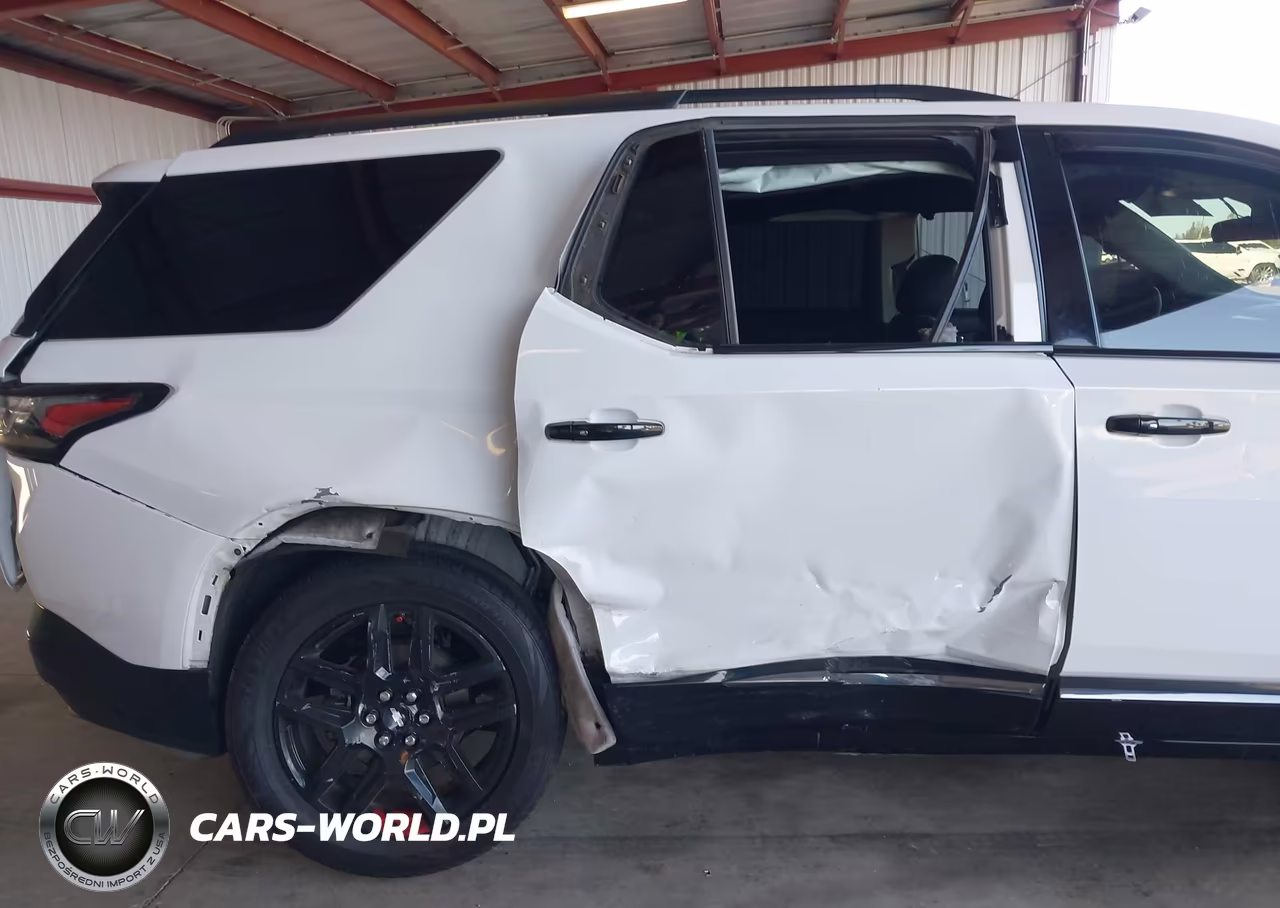 2019 Chevrolet Traverse Premier VIN:1GNEVKKW3KJ147809 - 6