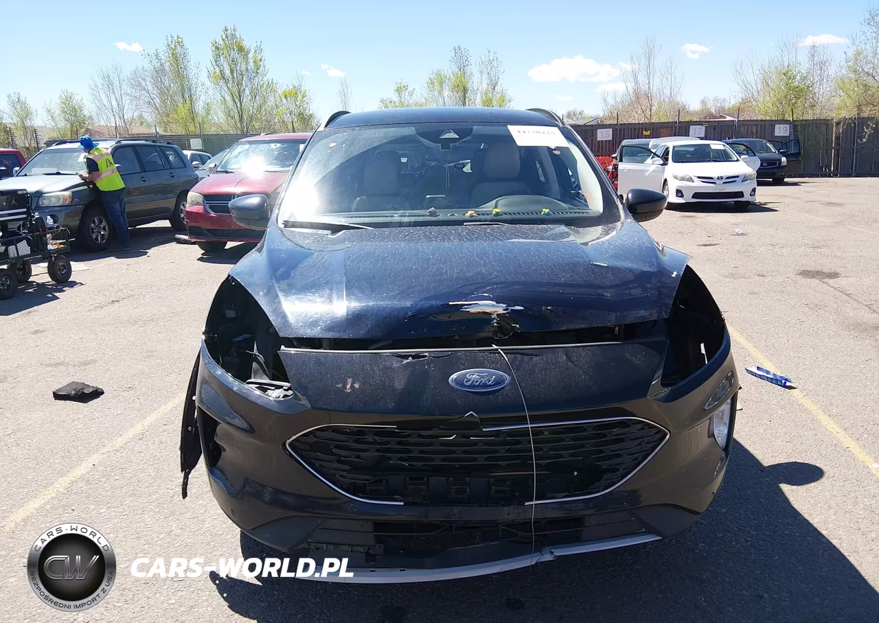2021 Ford Escape Titanium VIN:1FMCU9J99MUA70755 - 13