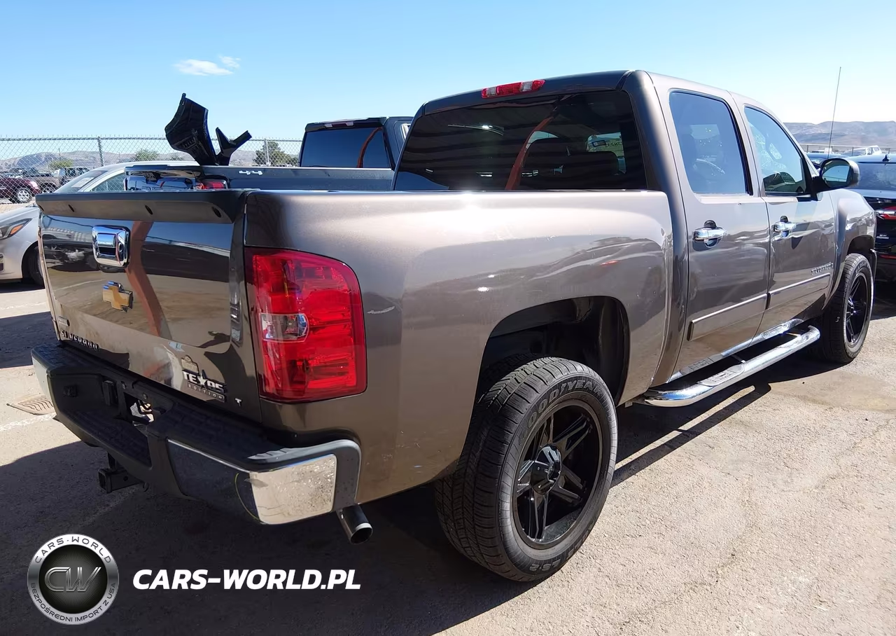 2008 Chevrolet Silverado 1500 Lt1 VIN:2GCEC130081131928 - 4