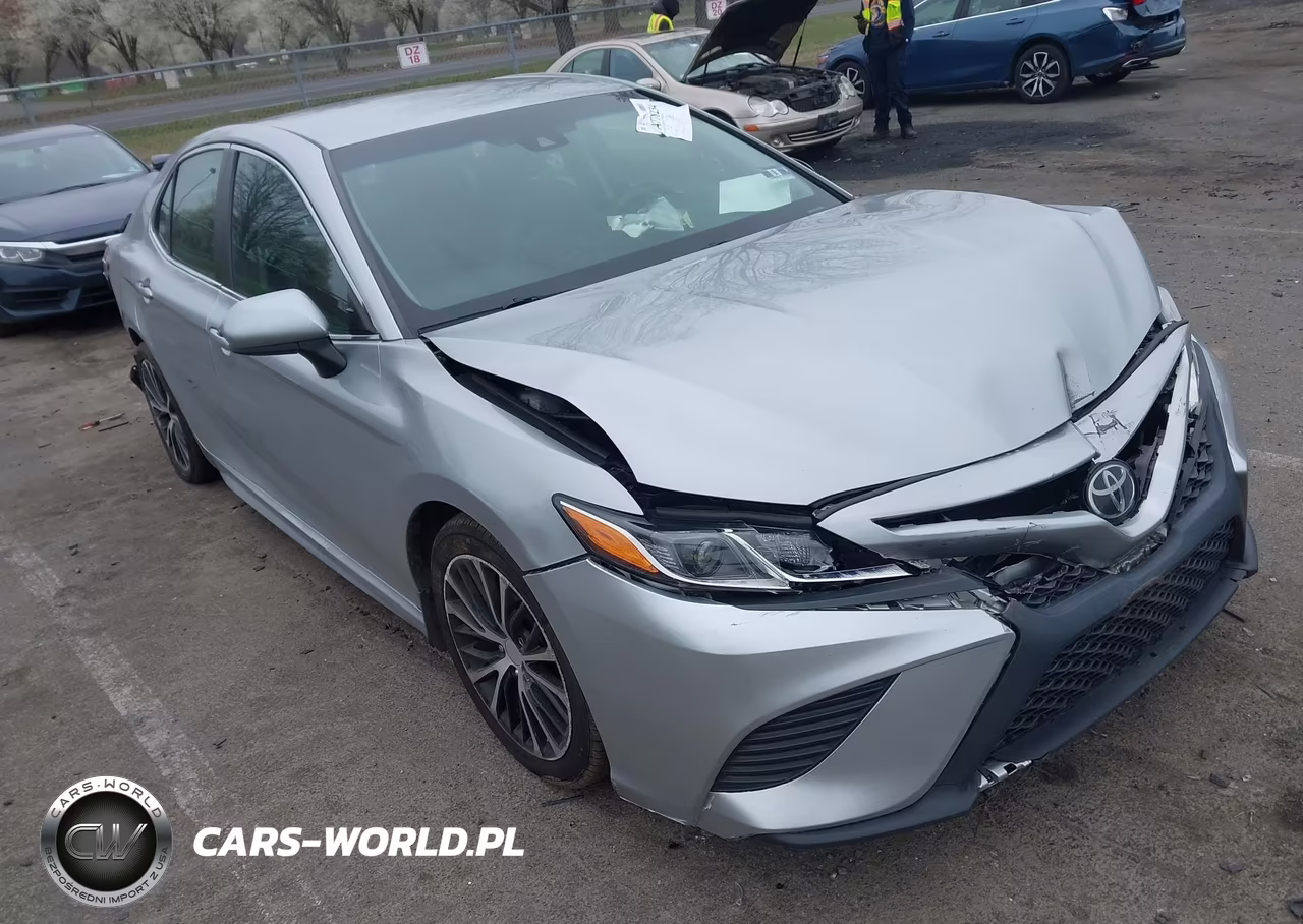 2018 Toyota Camry Se – zdjęcie 1 z 16