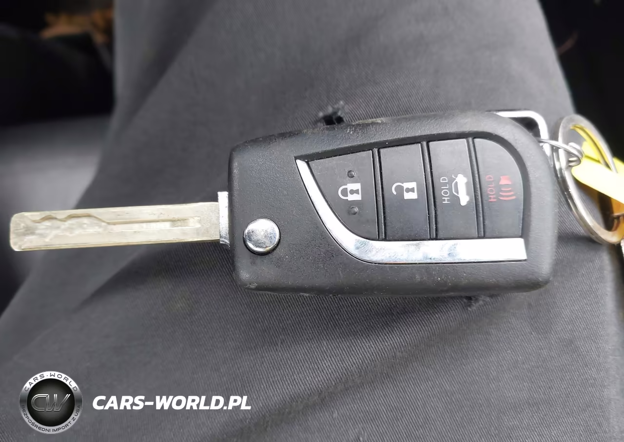 2018 Toyota Camry Se VIN:4T1B11HK3JU040919 - 11