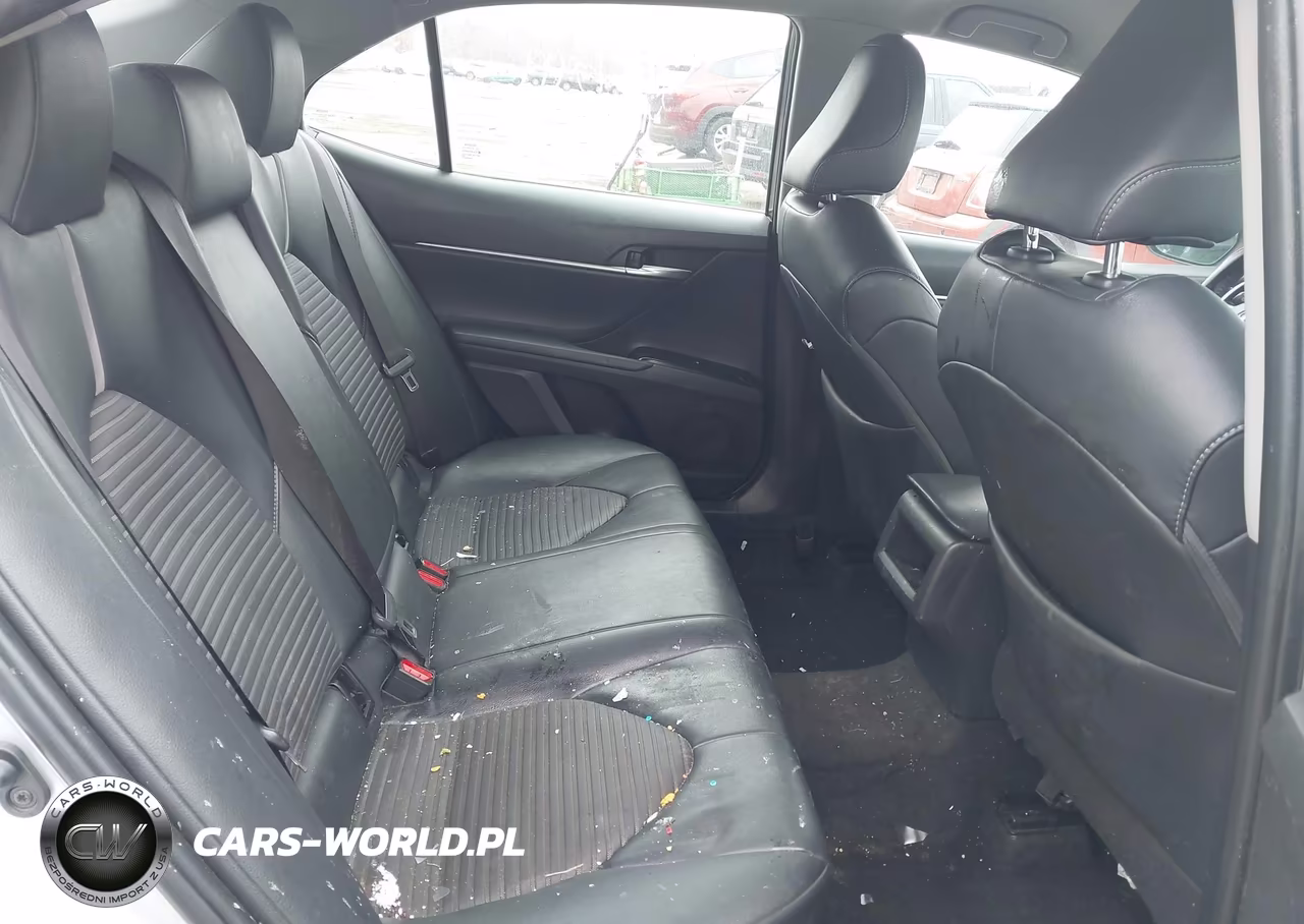 2018 Toyota Camry Se VIN:4T1B11HK3JU040919 - 8