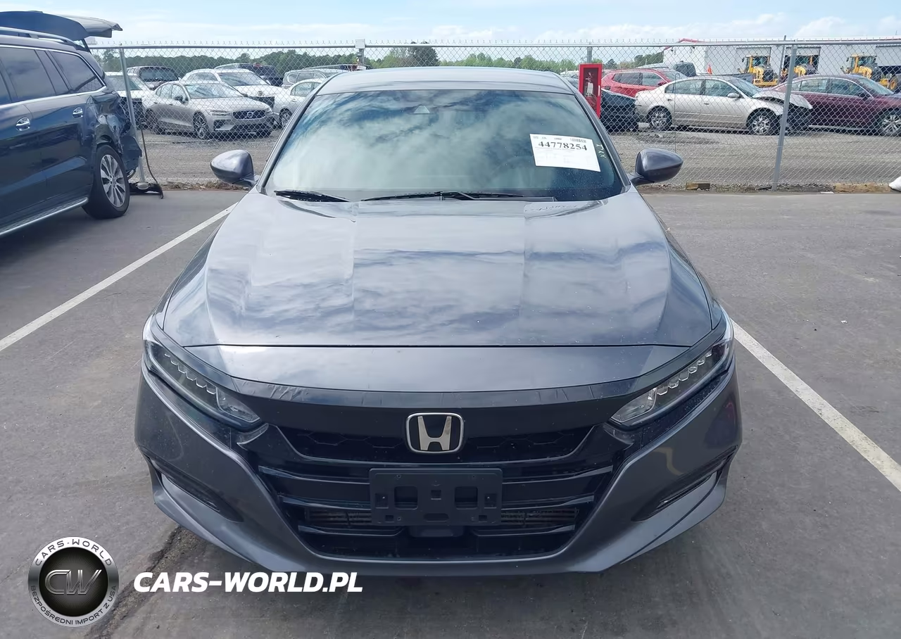 2018 Honda Accord Sport VIN:1HGCV1F3XJA087330 - 13