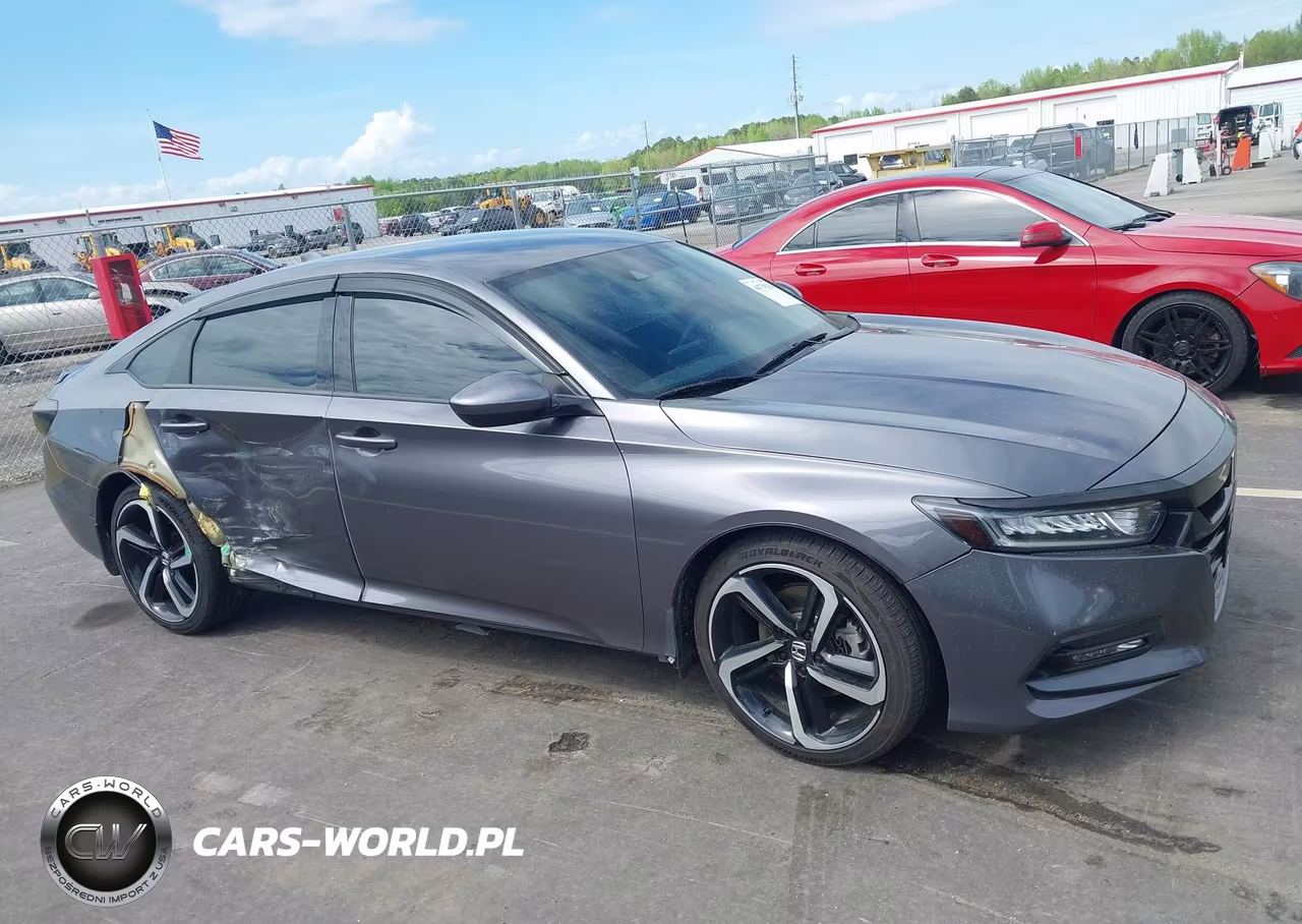 2018 Honda Accord Sport VIN:1HGCV1F3XJA087330 - 14