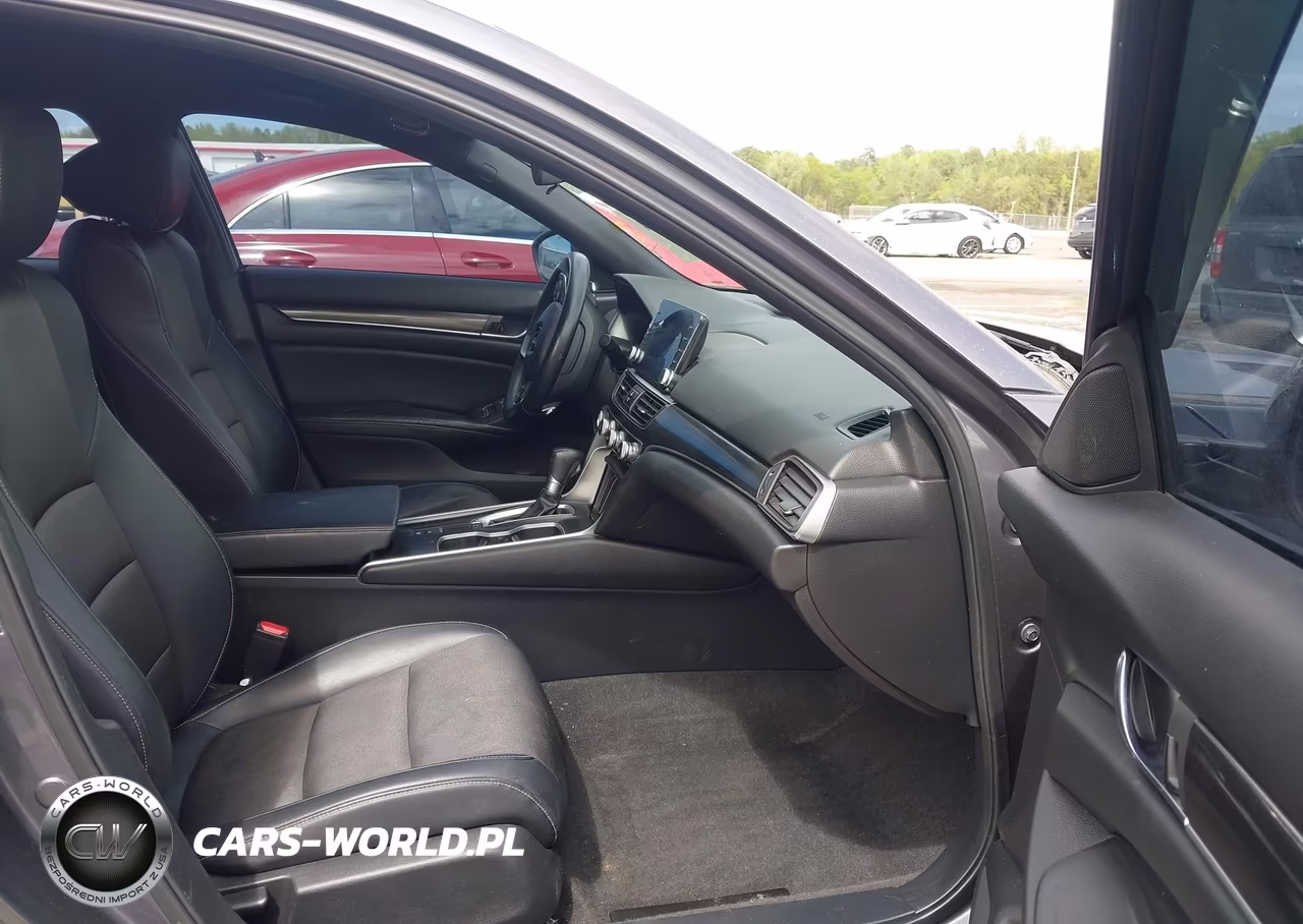 2018 Honda Accord Sport VIN:1HGCV1F3XJA087330 - 5