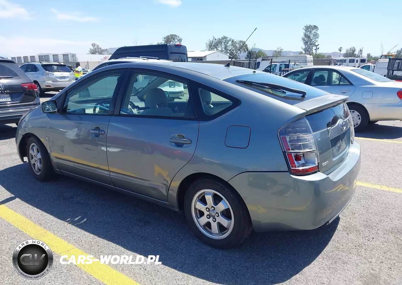 2005 Toyota Prius VIN:JTDKB20U853037305 - 3