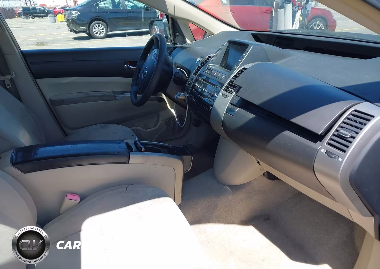 2005 Toyota Prius VIN:JTDKB20U853037305 - 5