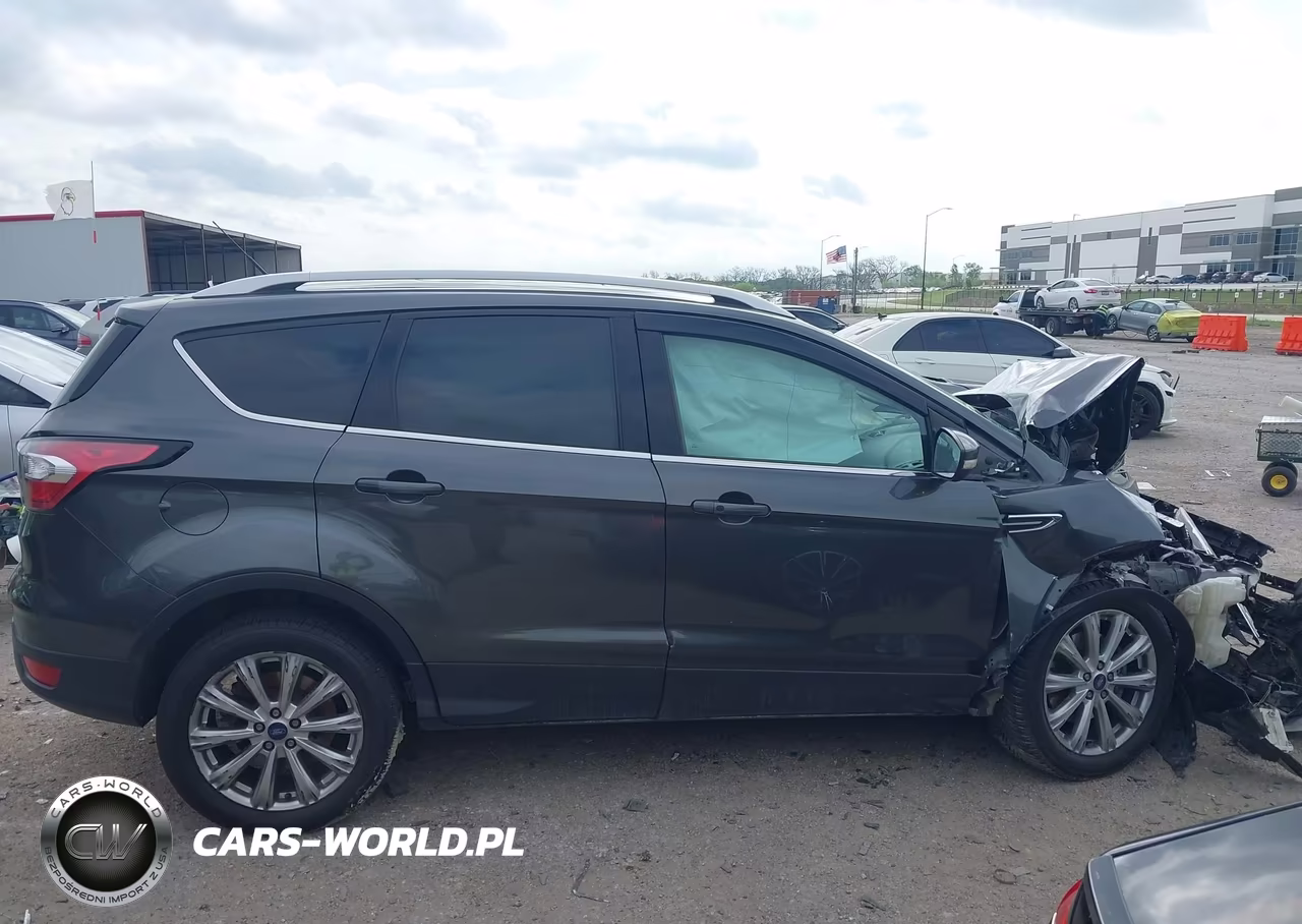 2017 Ford Escape Titanium VIN:1FMCU0J97HUF05841 - 13