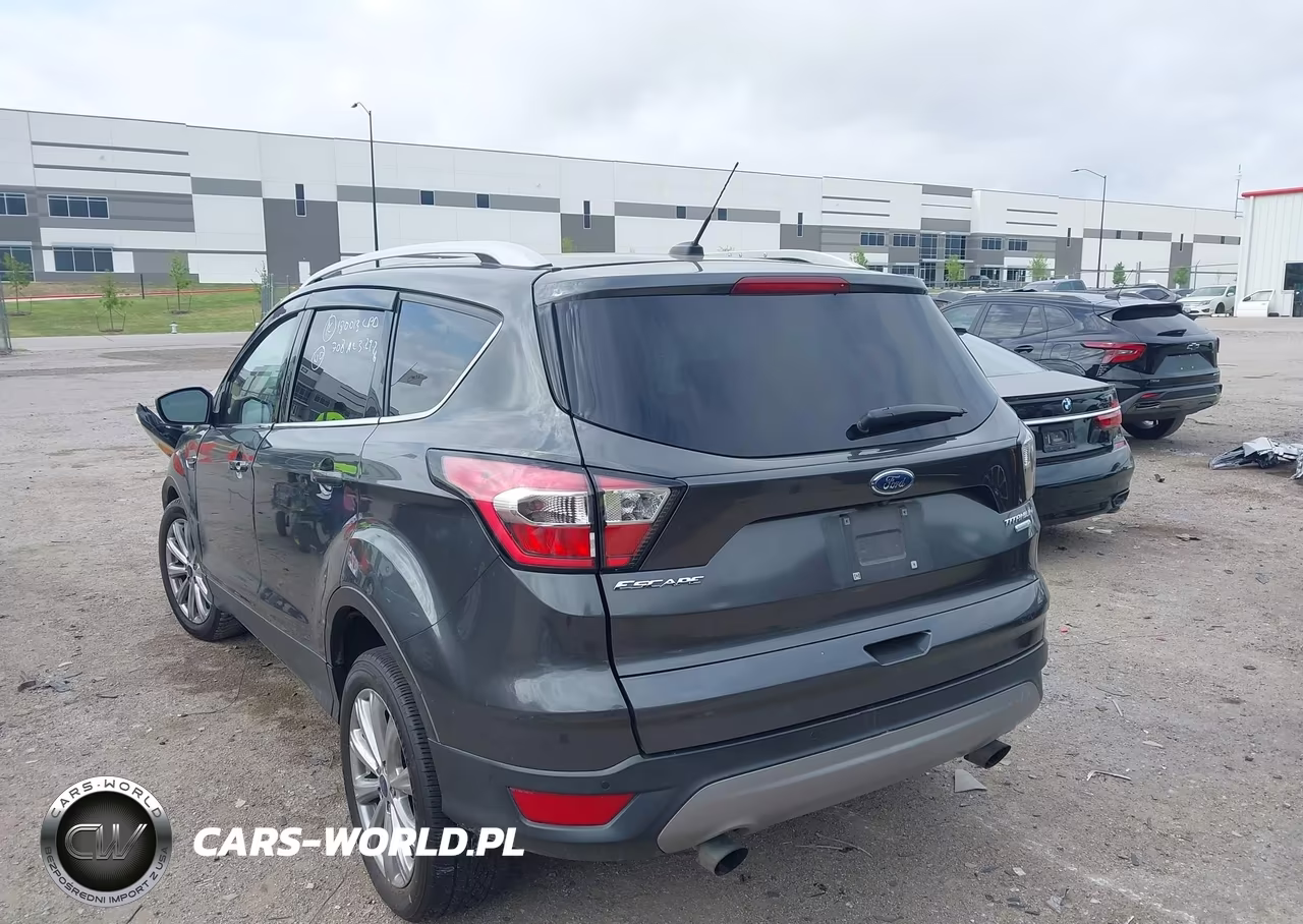 2017 Ford Escape Titanium VIN:1FMCU0J97HUF05841 - 3