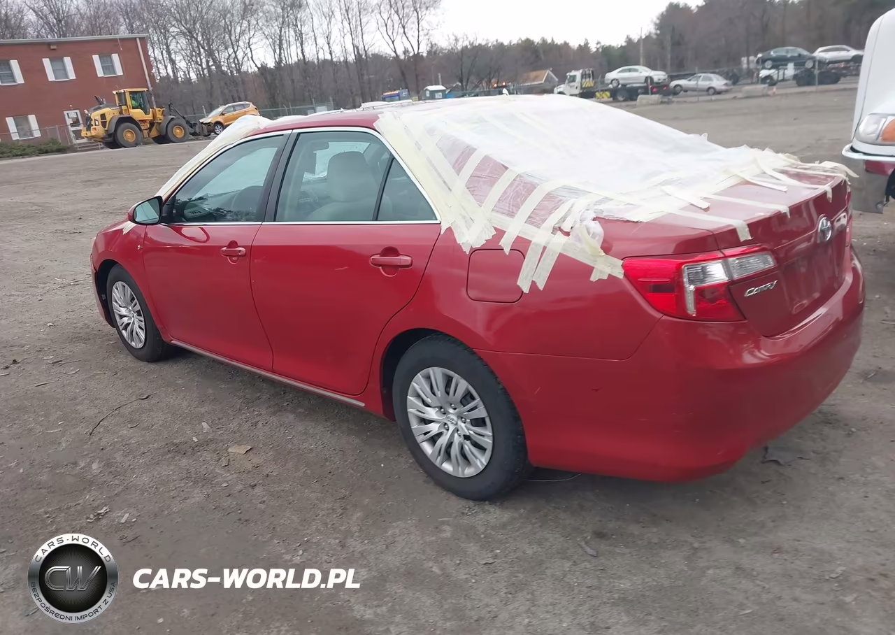 2014 Toyota Camry Le VIN:4T4BF1FK1ER439795 - 3