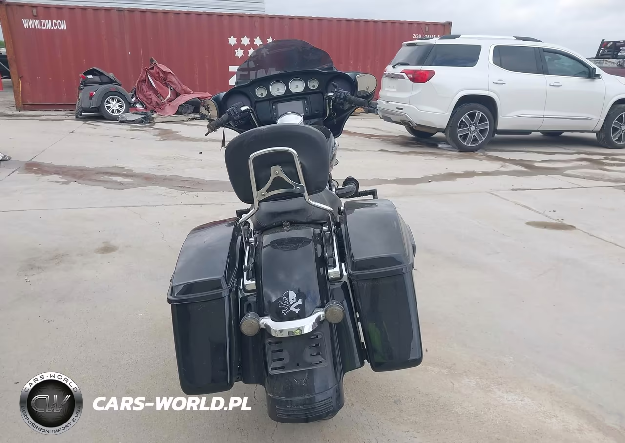 2018 Harley-Davidson Flhx Street Glide VIN:1HD1KBC1XJB685935 - 6