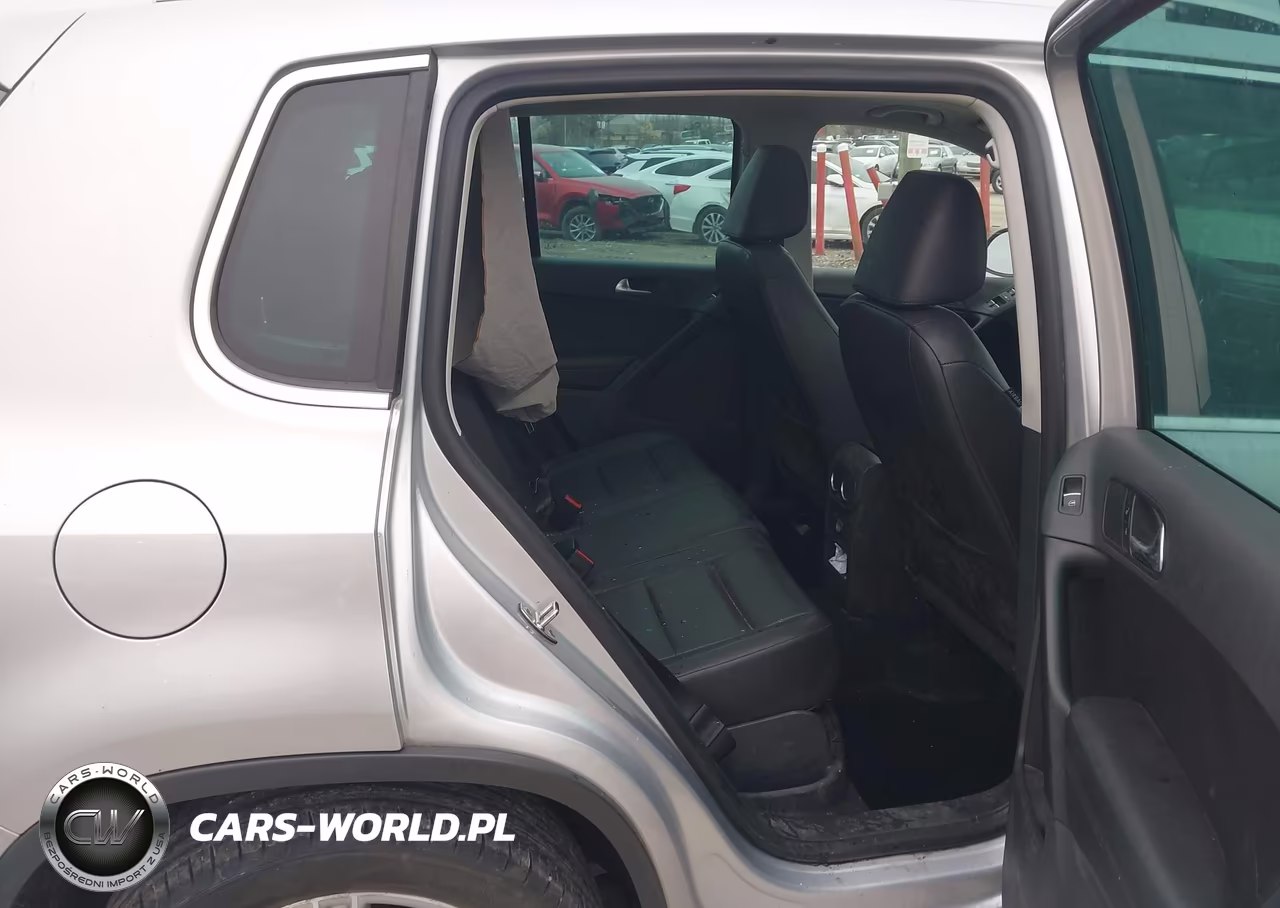 2012 Volkswagen Tiguan Se VIN:WVGAV7AX5CW597153 - 8