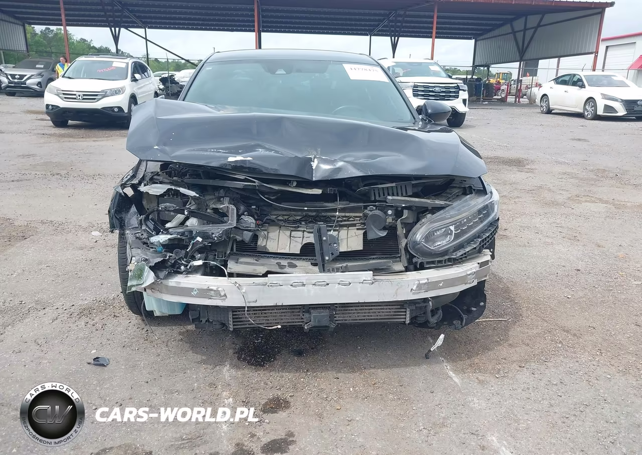 2018 Honda Accord Sport VIN:1HGCV1F36JA142503 - 13