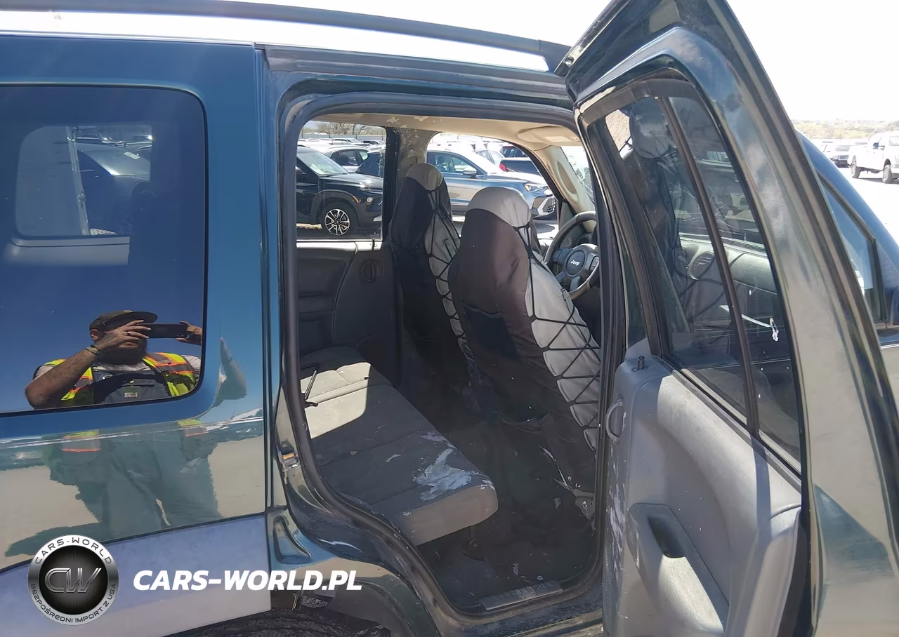 2006 Jeep Liberty Sport VIN:1J4GL48K96W133701 - 8