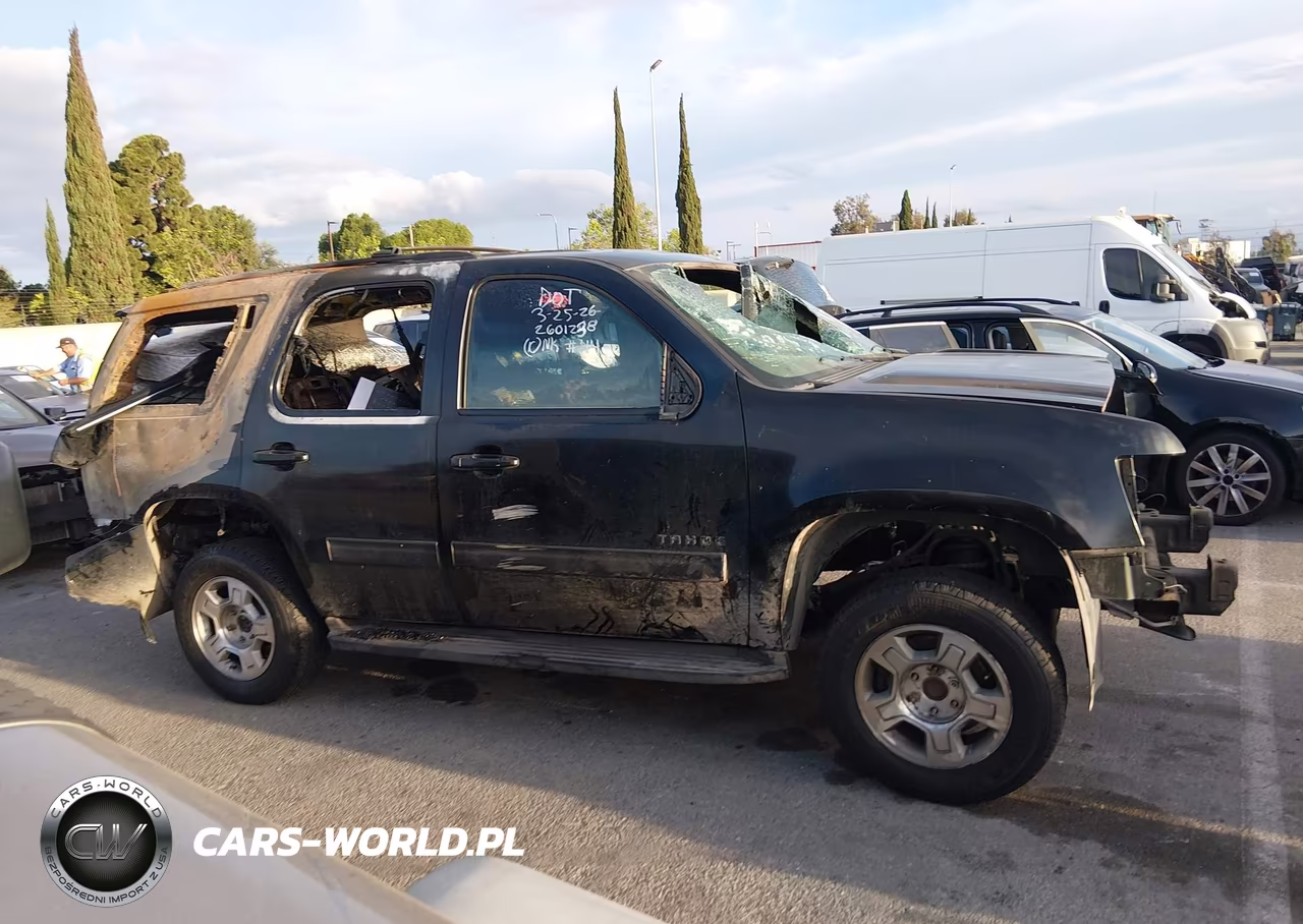 2011 Chevrolet Tahoe Ls VIN:1GNSCAE07BR253336 - 12