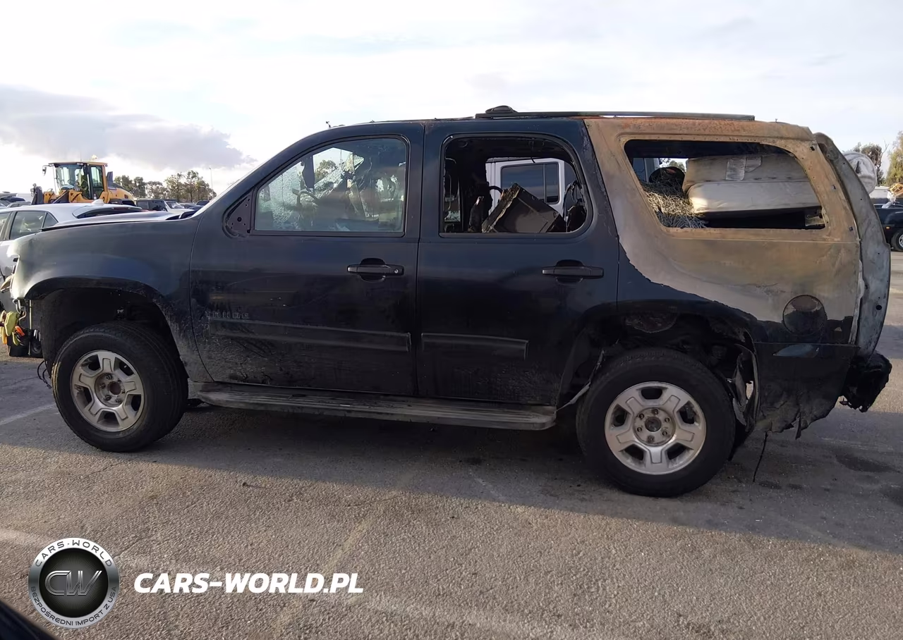 2011 Chevrolet Tahoe Ls VIN:1GNSCAE07BR253336 - 13