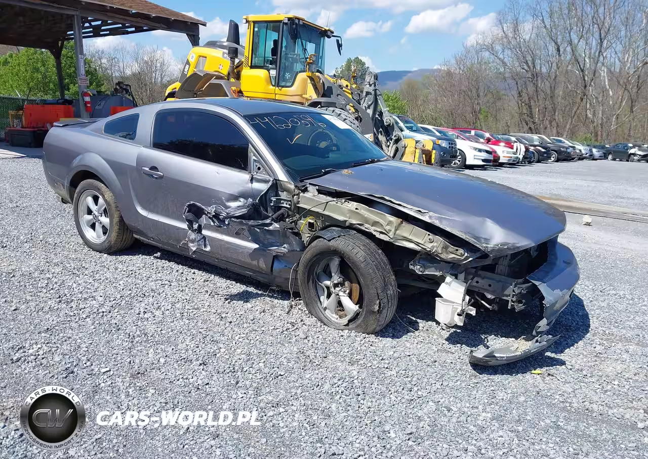 2007 Ford Mustang V6 Deluxe-V6 Premium