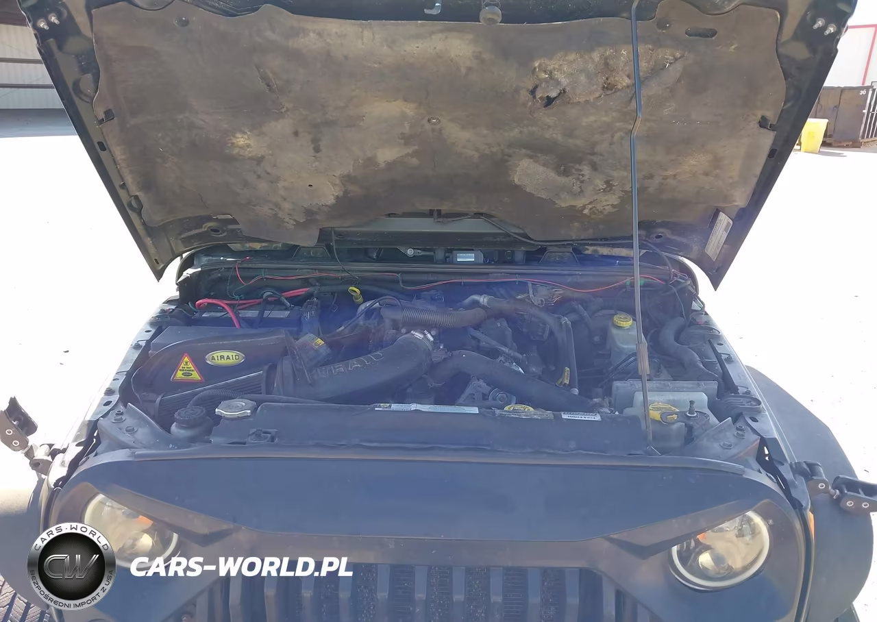 2011 Jeep Wrangler Unlimited Sahara VIN:1J4BA5H13BL618053 - 10