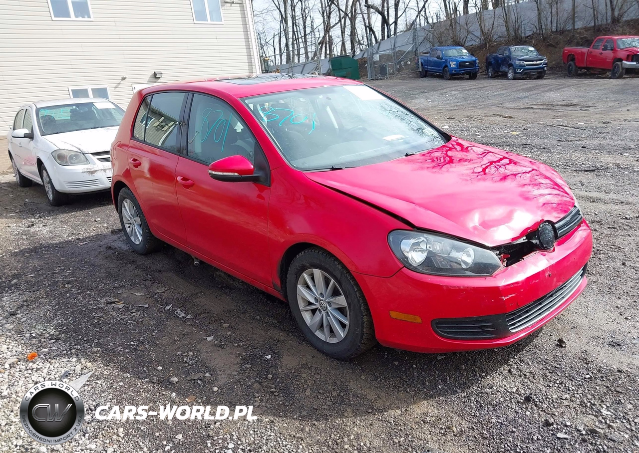 2010 Volkswagen Golf 4-Door