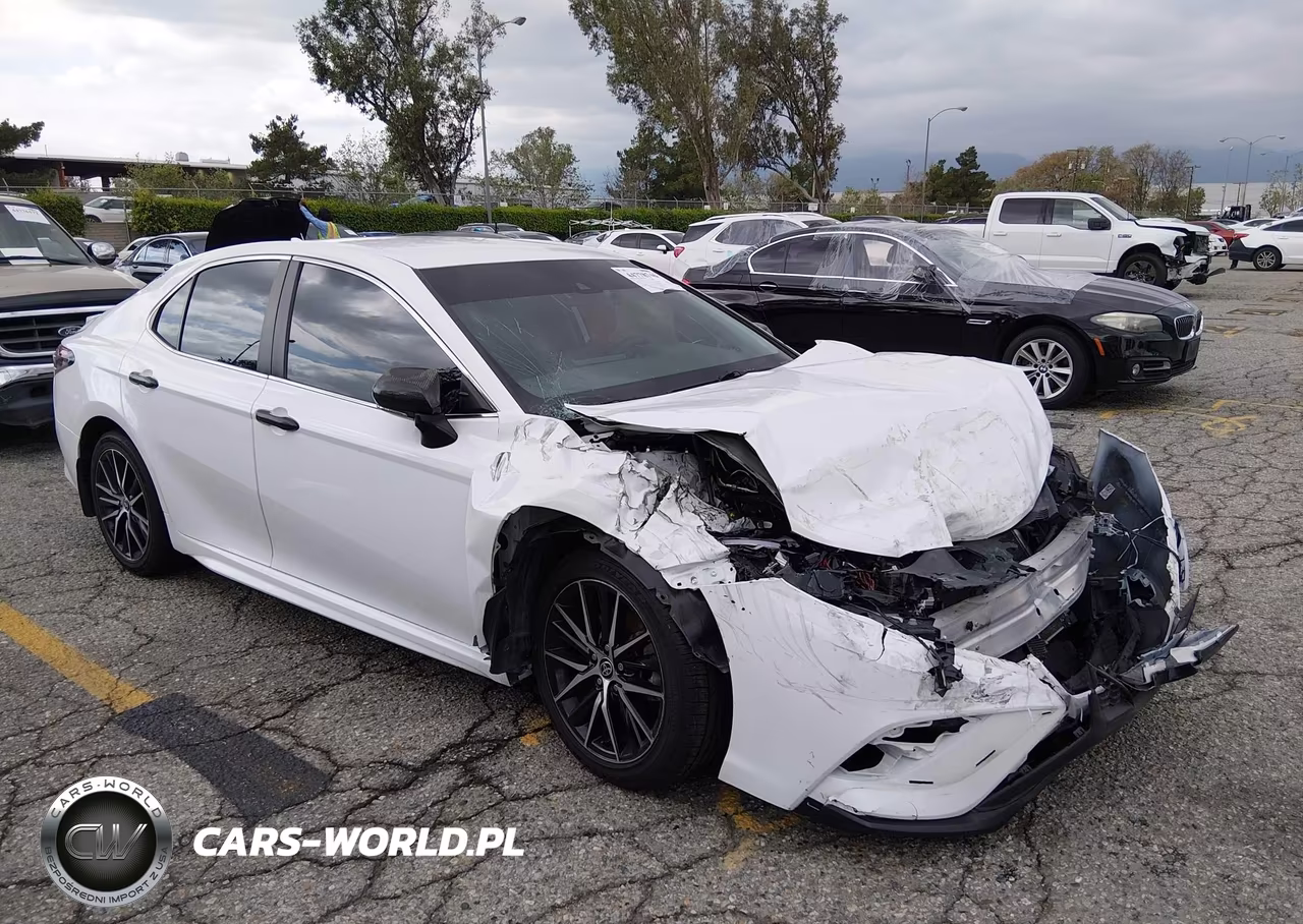 2024 Toyota Camry Se – zdjęcie 1 z 18