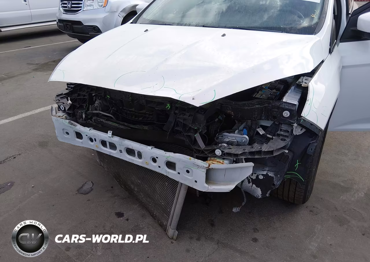 2018 Ford Focus Se VIN:1FADP3K24JL262235 - 6