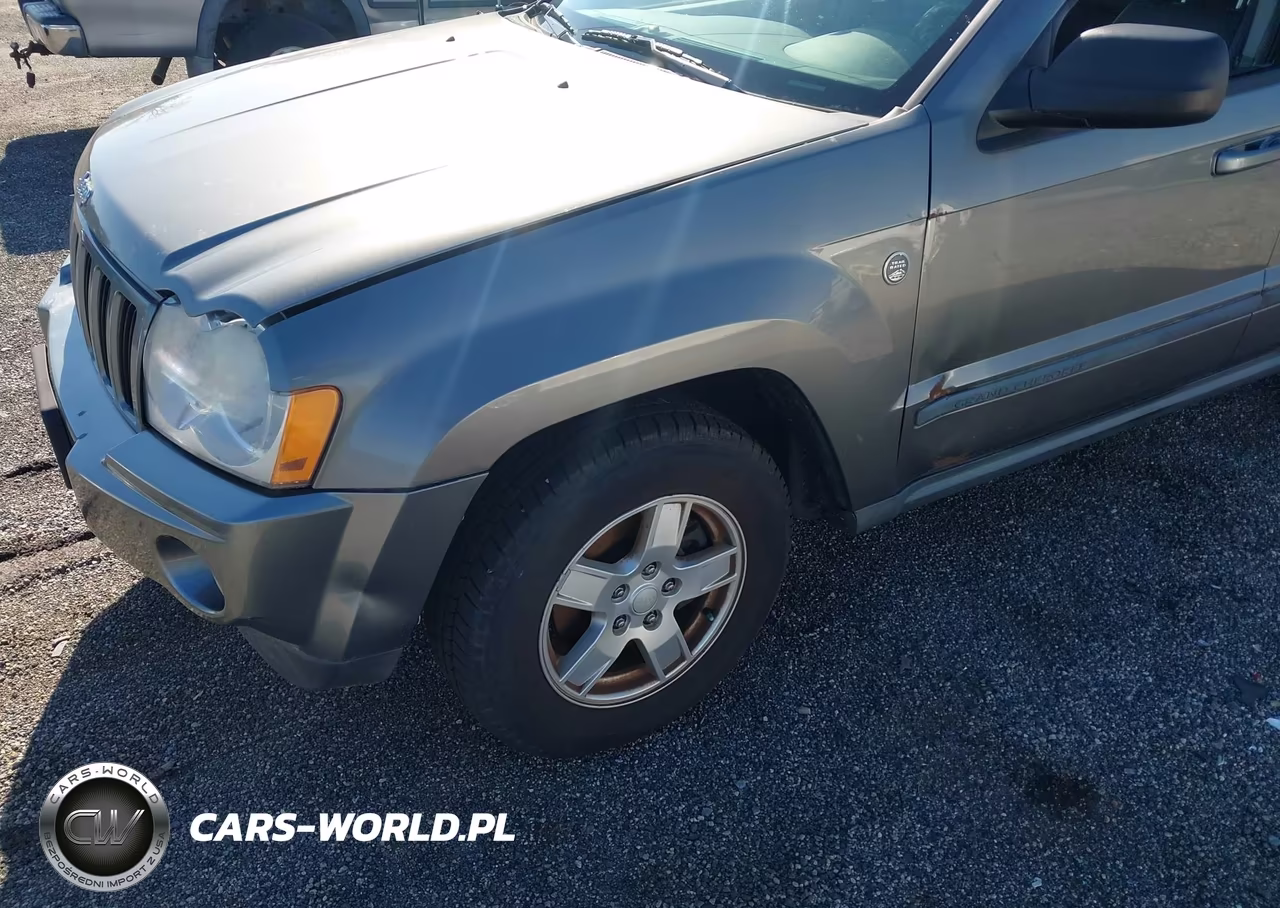 2007 Jeep Grand Cherokee Laredo VIN:1J8HR48N67C616125 - 6