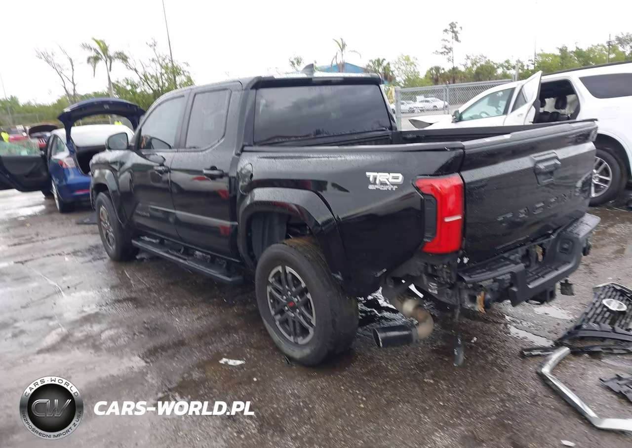 2024 Toyota Tacoma Trd Sport VIN:3TMKB5FN9RM013035 - 3